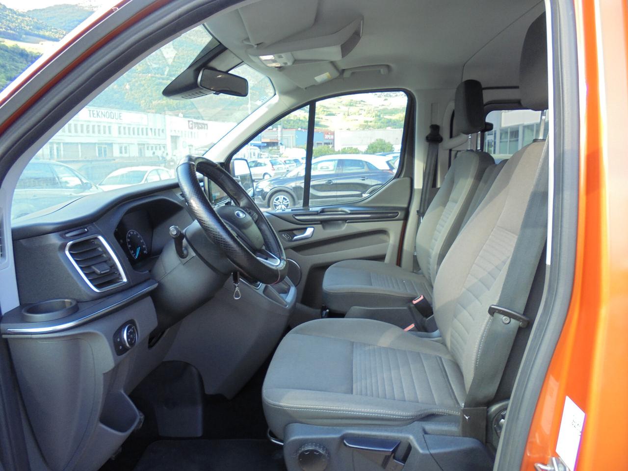 Ford Tourneo Custom 320 2.0 TDCi 130CV MHEV PC Titanium