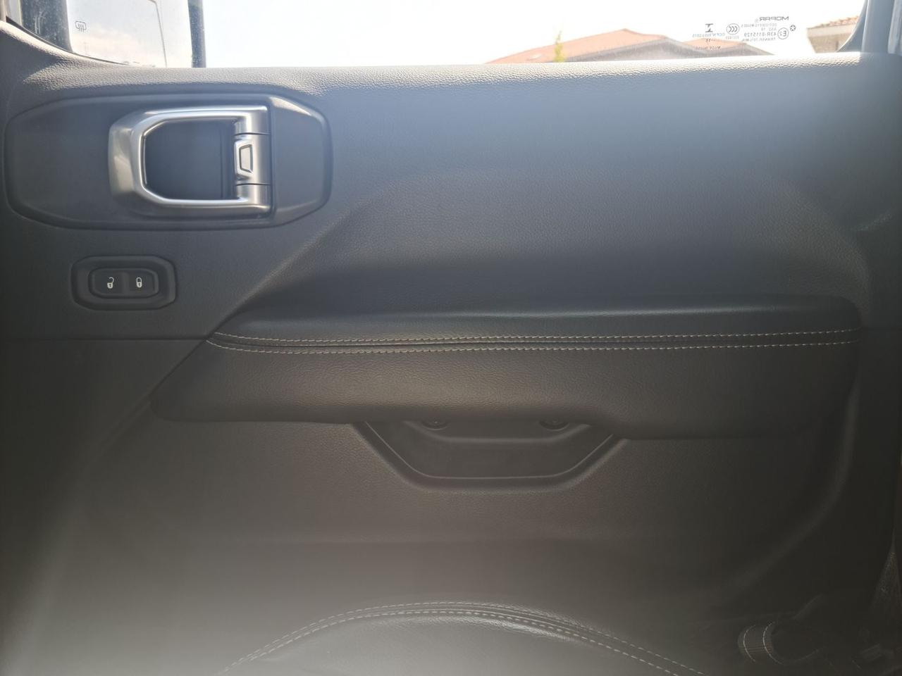 Jeep Wrangler 2.2 crdi sahara #6262