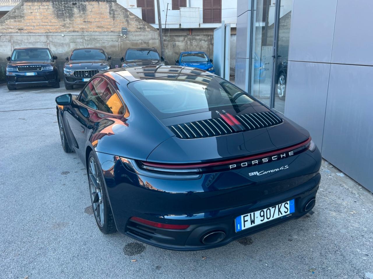 Porsche 992 Coupe 3.0 Carrera 4S auto