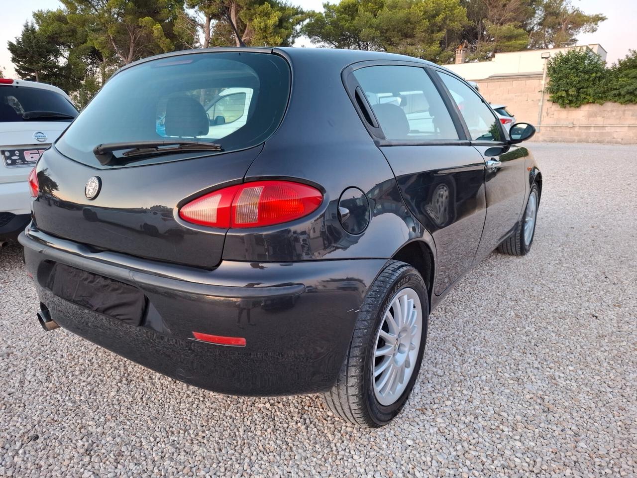Alfa Romeo 147 1.9 JTD (115 CV) 5p. Distinctive