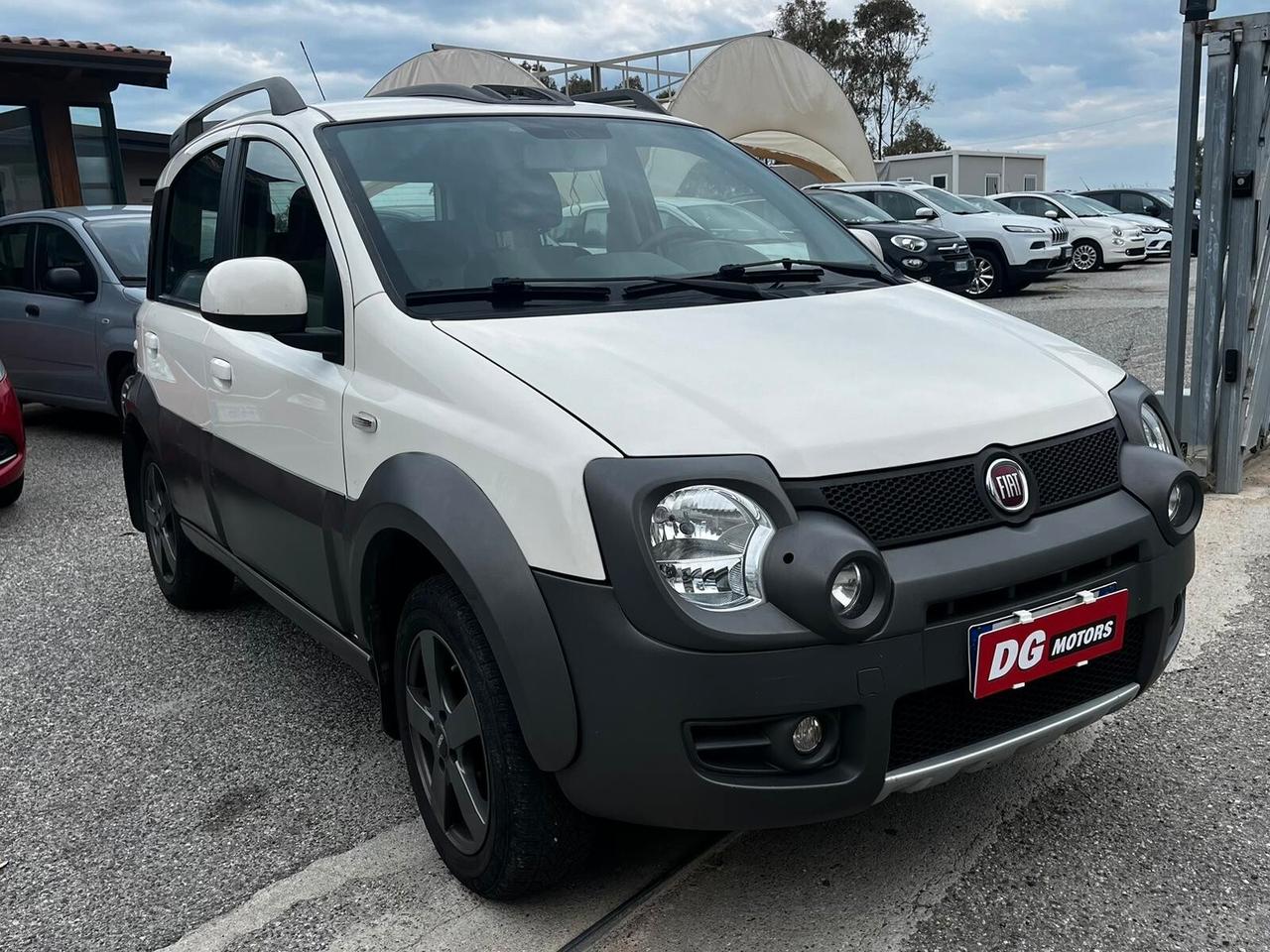 Fiat Panda 1.3 MJT 16V DPF 4x4 Climbing