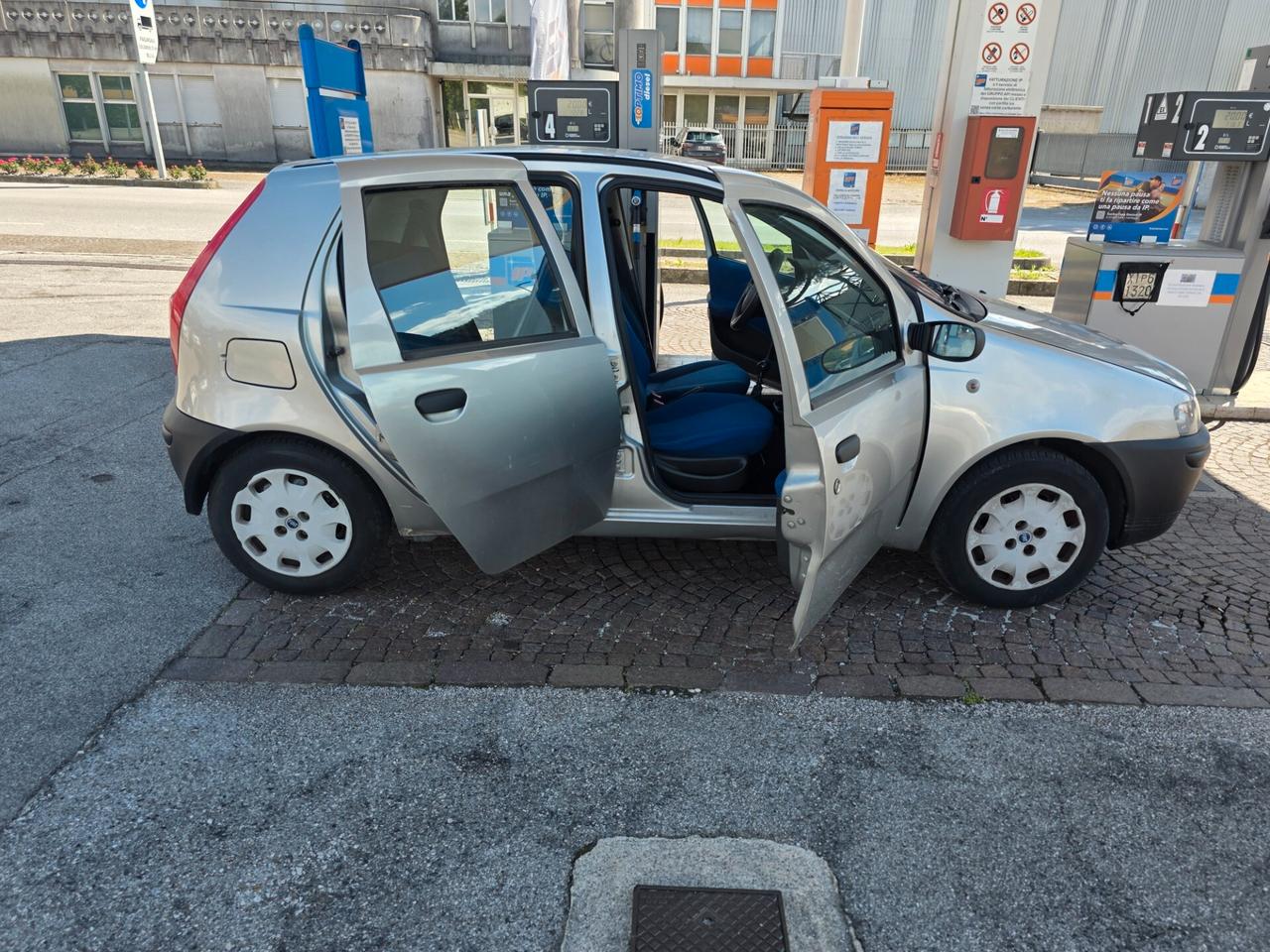 Fiat Punto 1.2i cat 5 porte SX com 304.000km Neopatentati ok