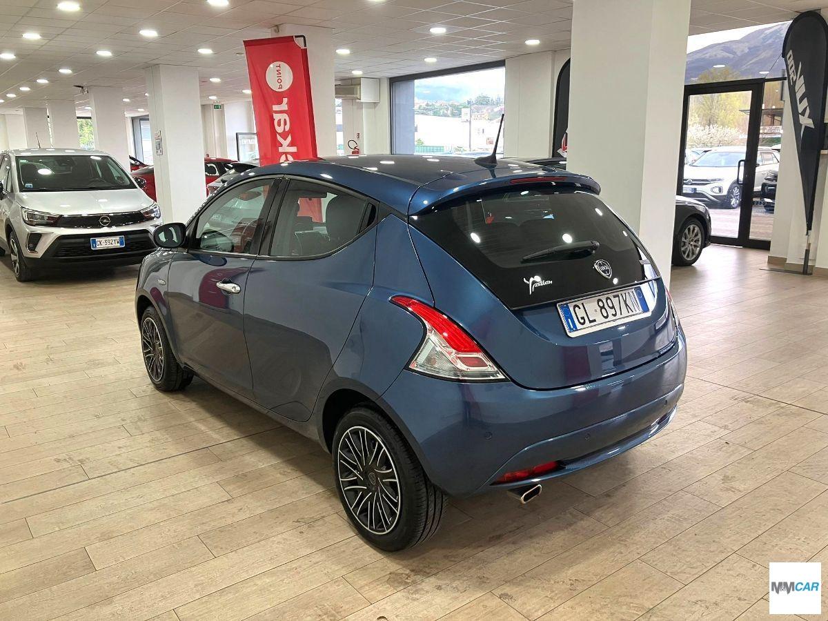 LANCIA - Ypsilon - 1.0 FireFly 5p.S&S Hybryd Gold