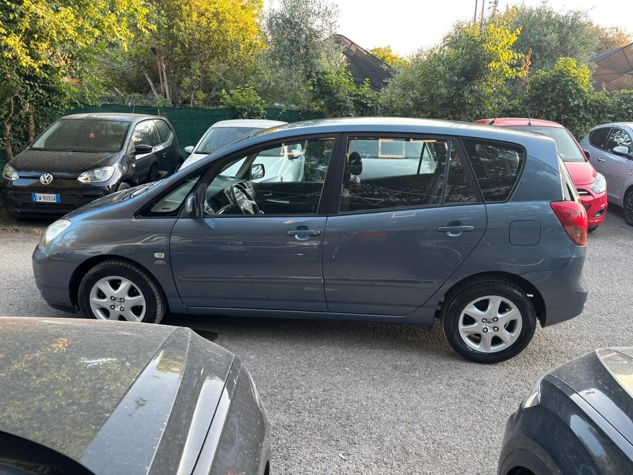 Toyota Corolla Verso 2.0 tdi D-4D OK Neopatentati