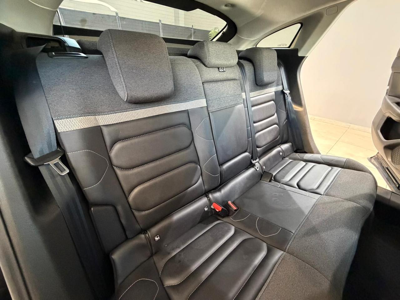 Citroen C4 X BlueHDI 130 S&S EAT8 Feel Pack