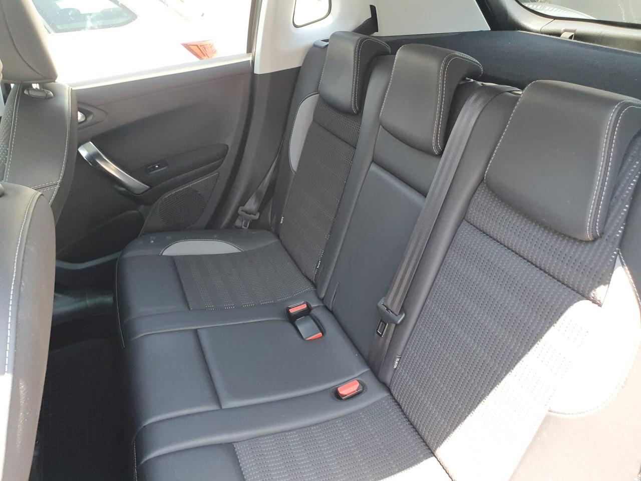 Peugeot 2008 BlueHDi 120 S&S Black Matt
