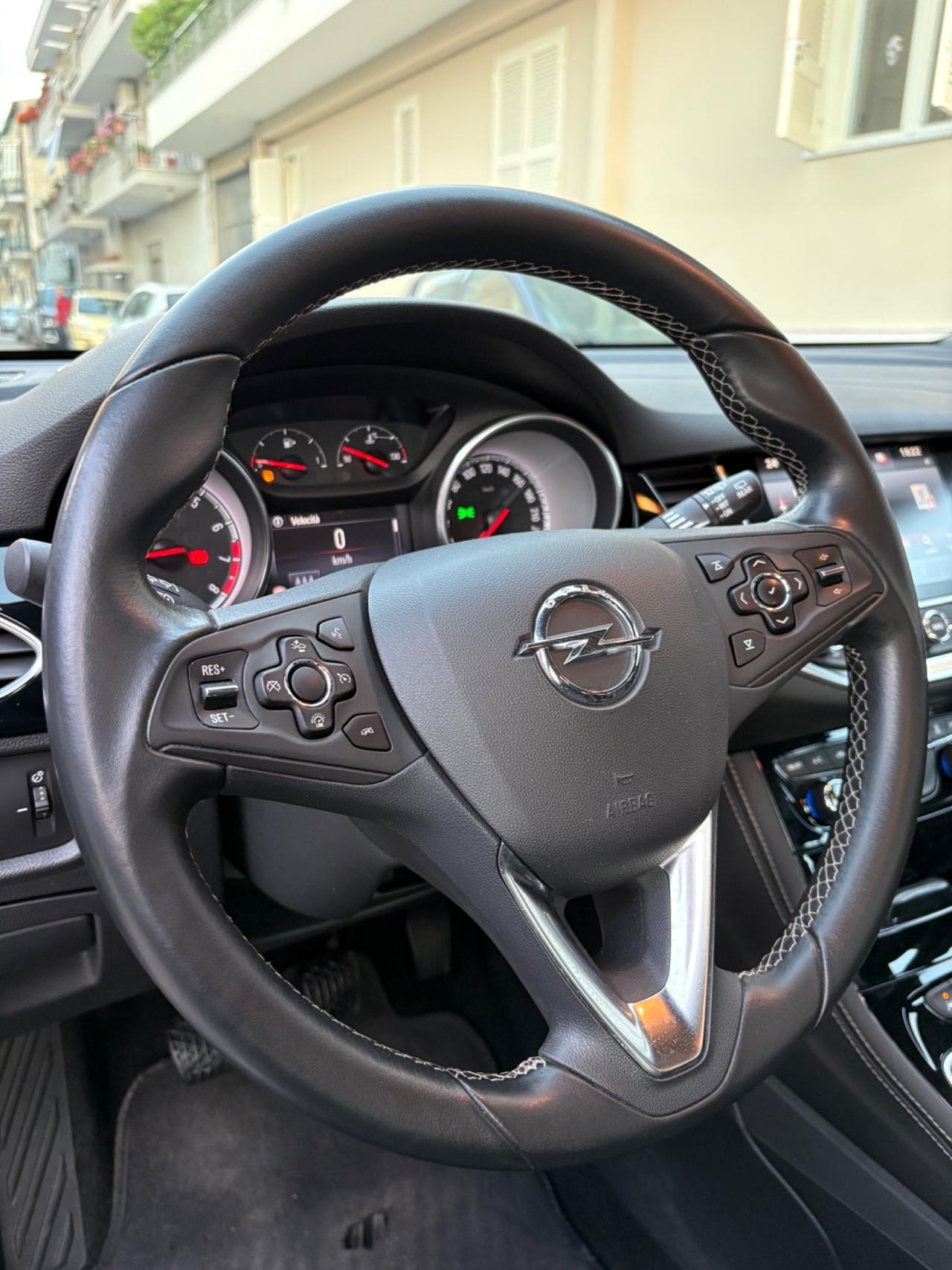 Opel Astra 1.6 T. benz. 200CV magnifica