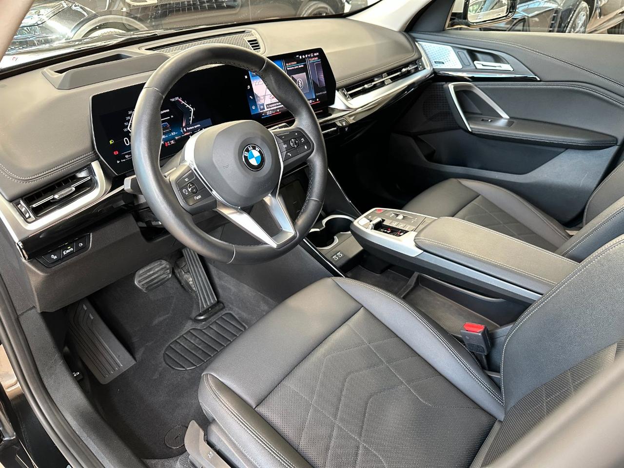 BMW X1 xdrive23d mhev 48V X-Line Edition Signature-19"-harmanK