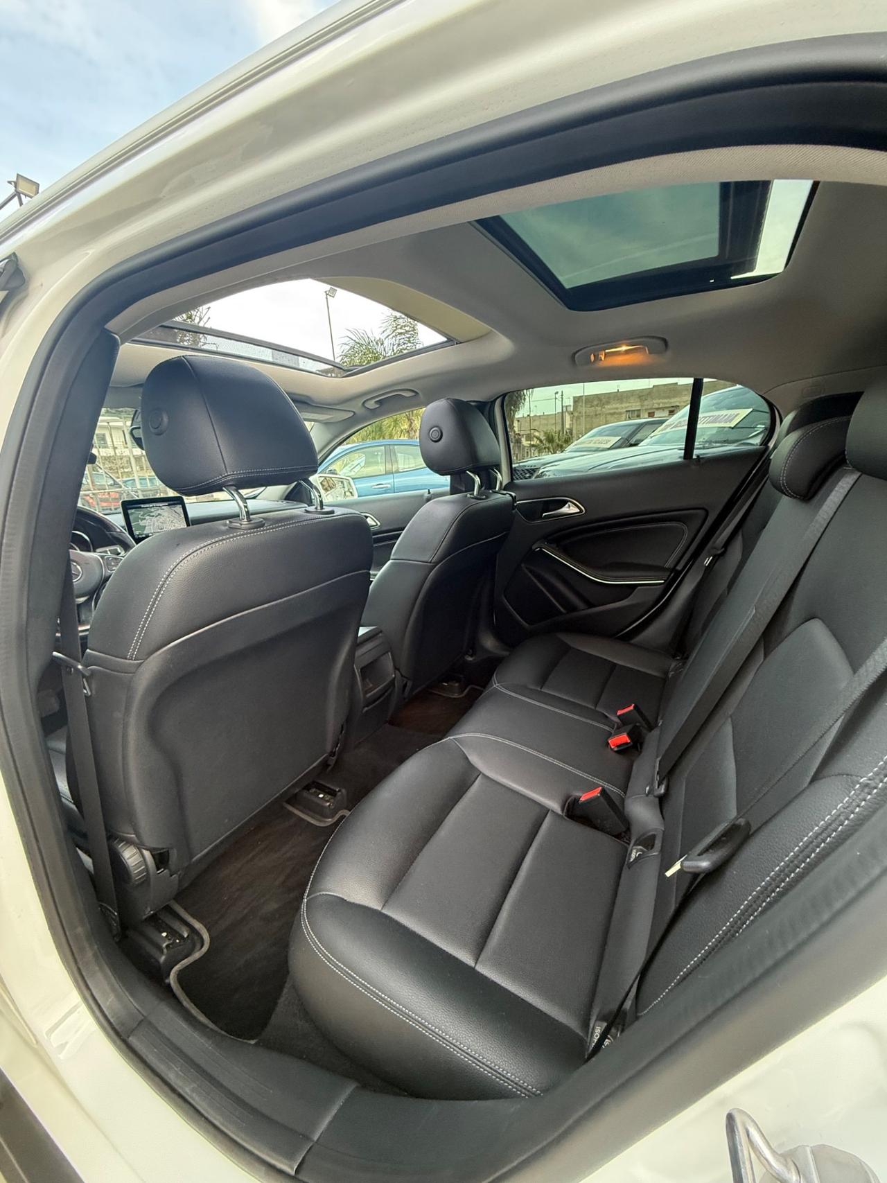 Mercedes-benz GLA 200 d Automatic Premium