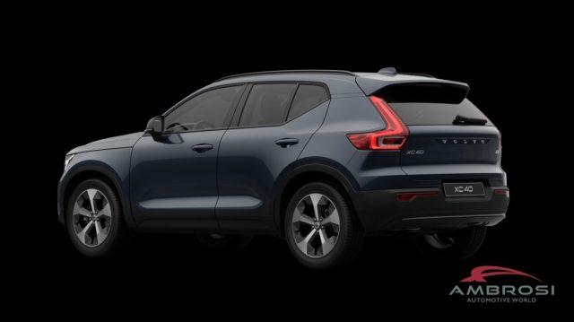 VOLVO XC40 B3 Mild hybrid Benzina Plus Dark