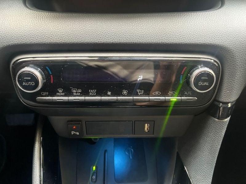 Toyota Yaris Hybrid Style MY22