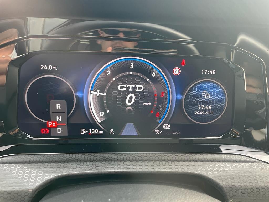 Volkswagen Golf 8 GTD 2.0 200cv DSG