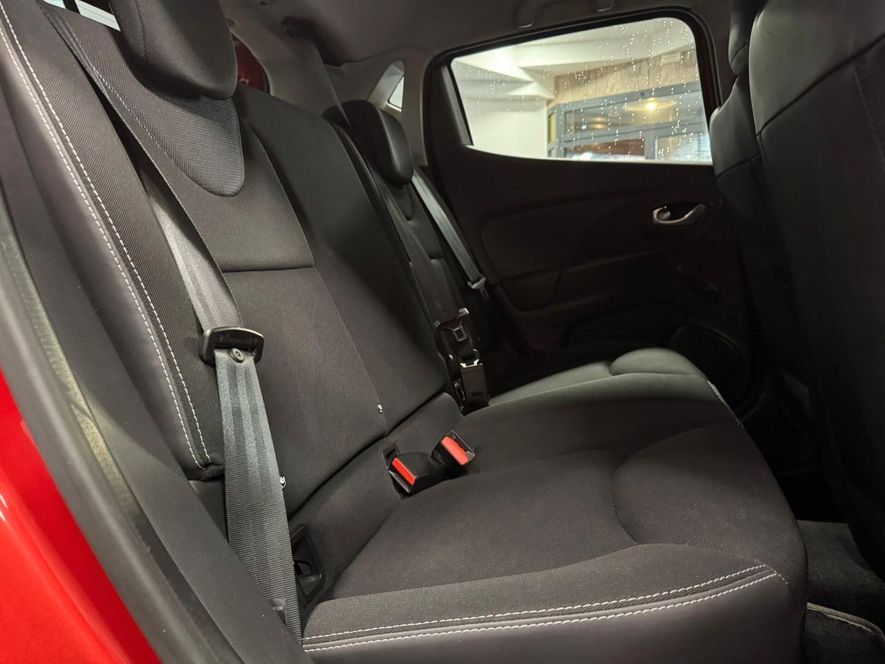 Renault Clio 1.2 75 CV 5 porte Duel