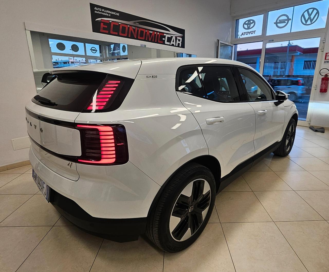 Volvo EX30 Single Motor Extended Range RWD Core