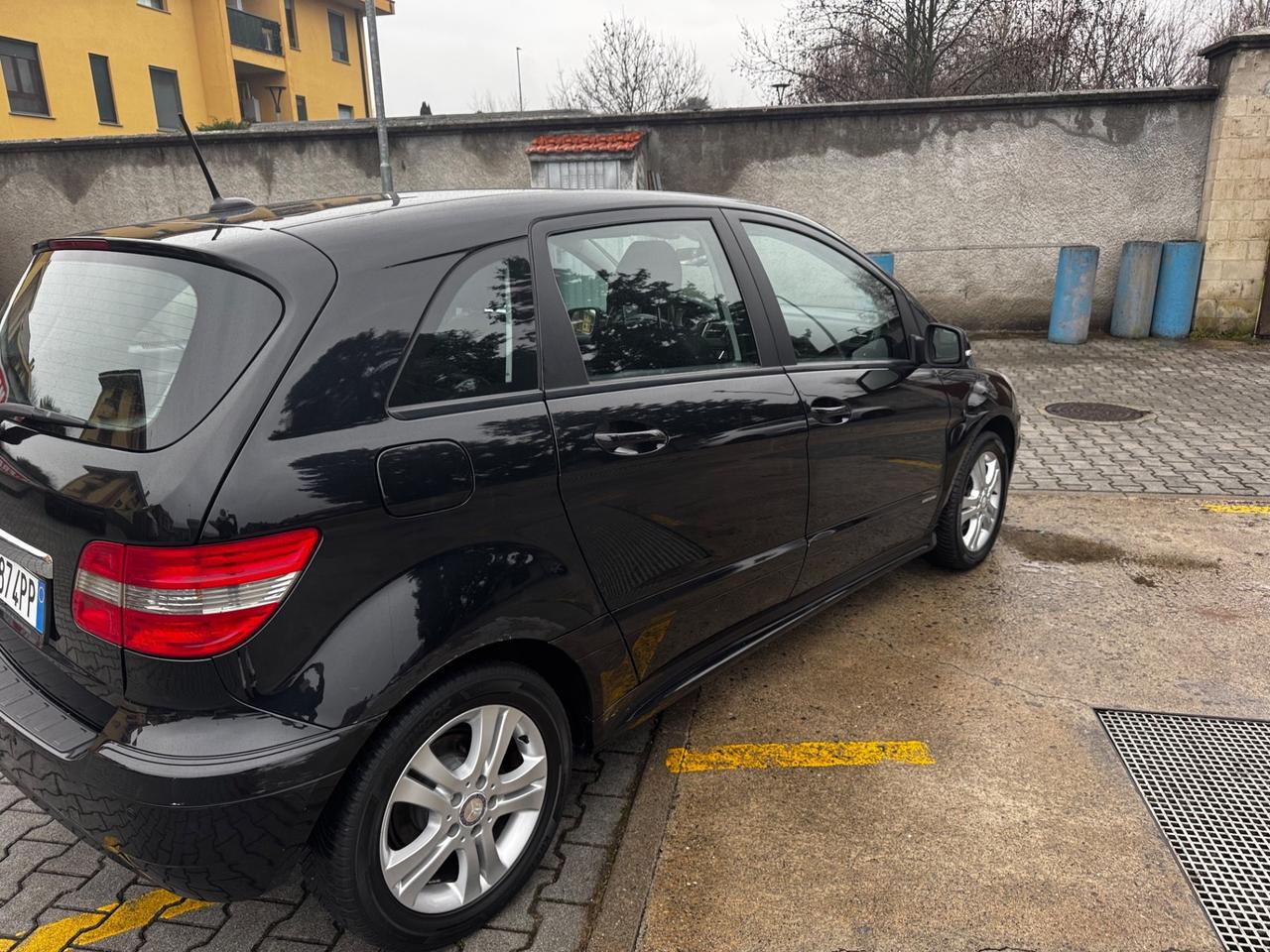 Mercedes-benz B 180 BlueEFFICIENCY neopatentati