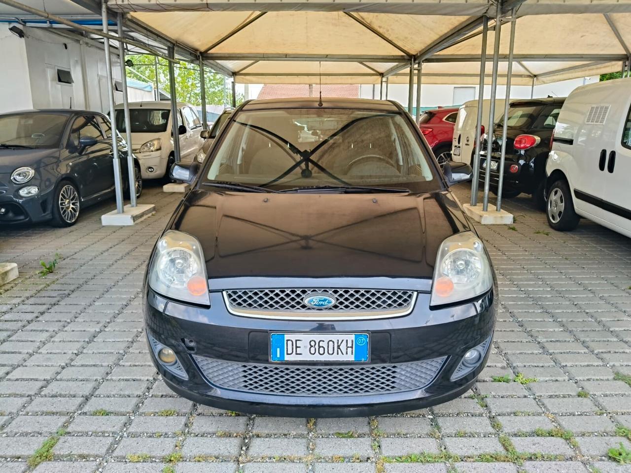Ford Fiesta 1.4 TDCi 5p. Ghia