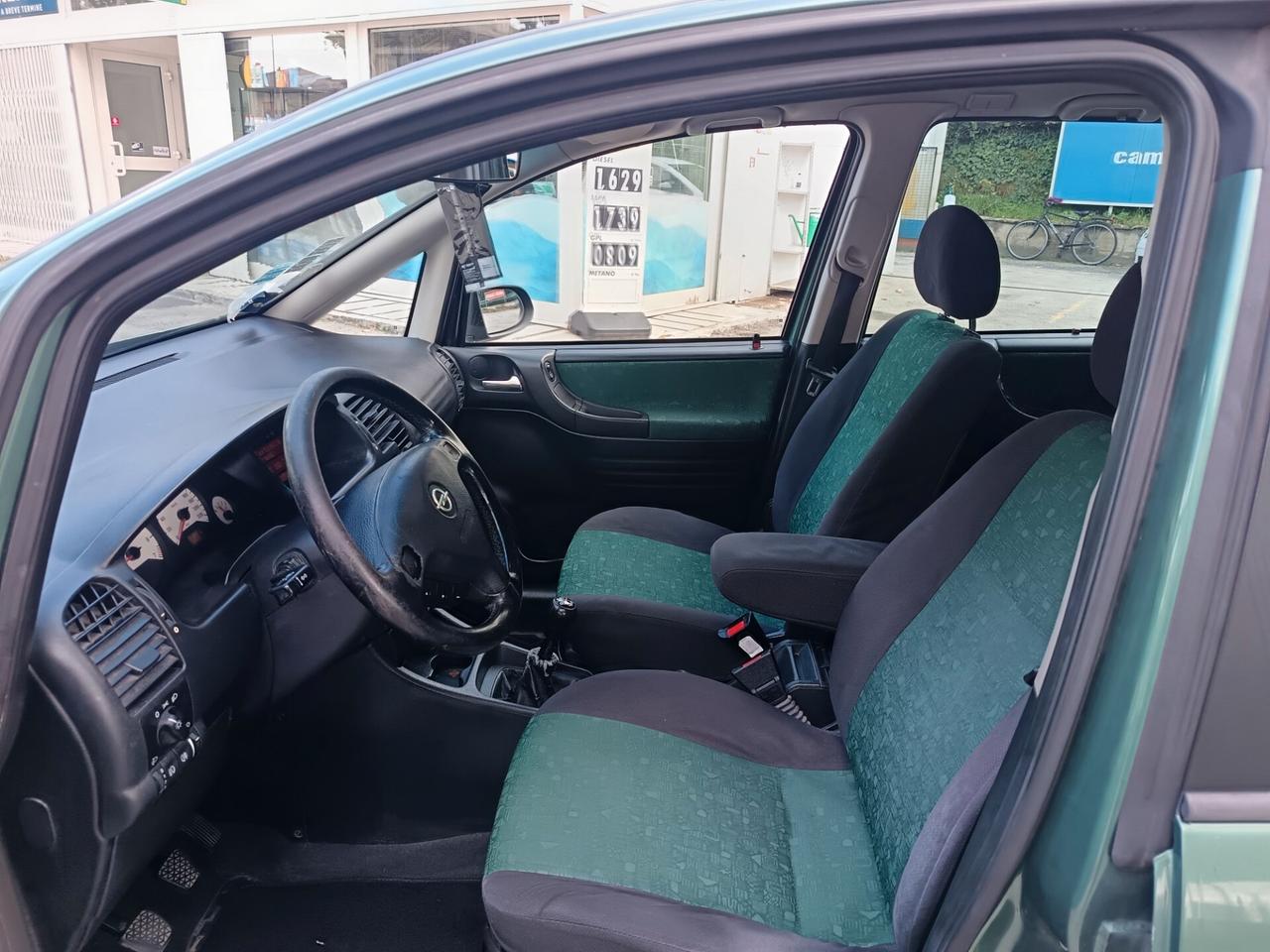 Opel Zafira 1.6cdx 16 v 7 posti