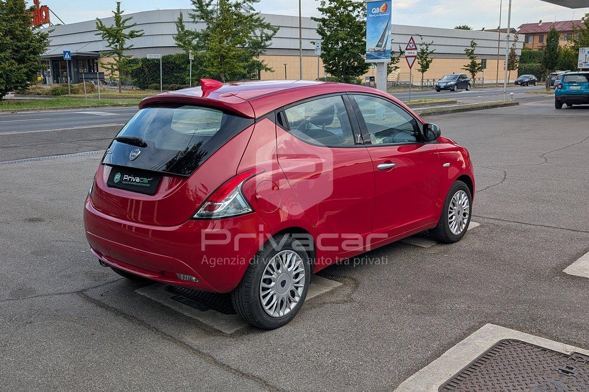 LANCIA Ypsilon 1.2 69 CV 5 porte Silver