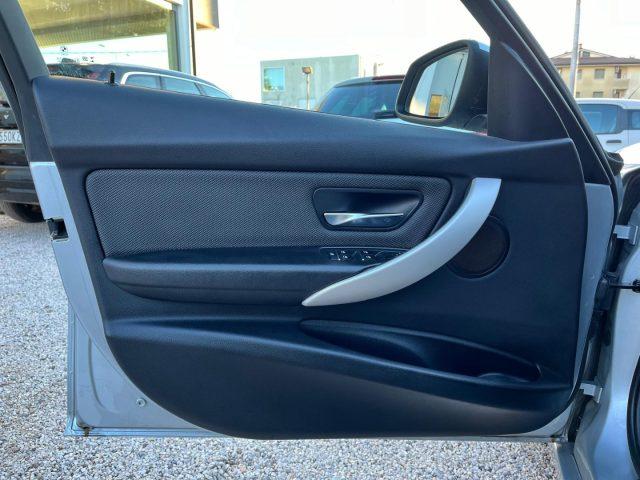 BMW 318 d Touring Business Advantage autom.
