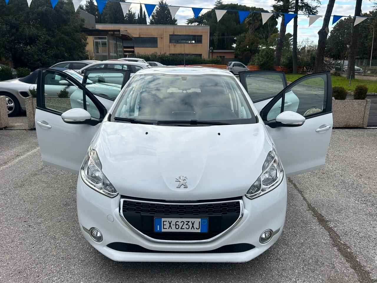 " UNA CHICCA " Peugeot 208 1.4 VTi 5p. GPL Allure