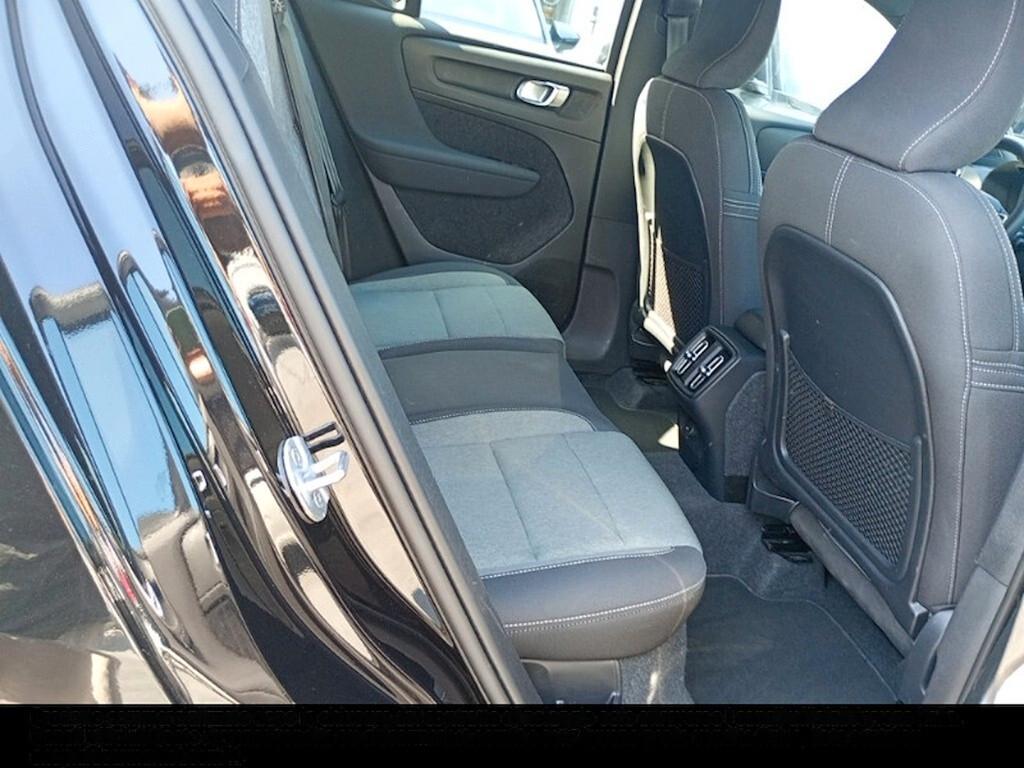 VOLVO XC40 1.5 T2 129CV AUTOM. CORE ( FARI LED - COCKPIT - CRUISE - NAVI - PDC )