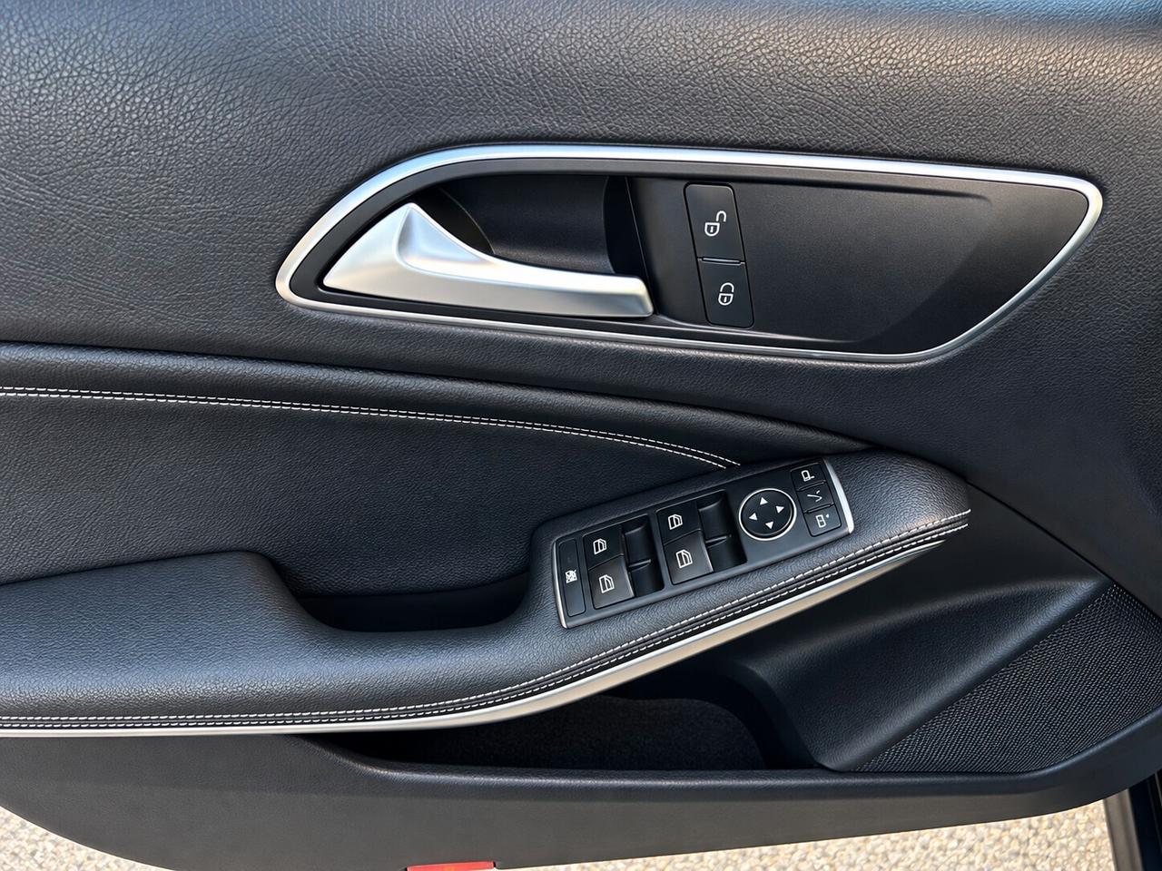 Mercedes-benz A 200 d Premium