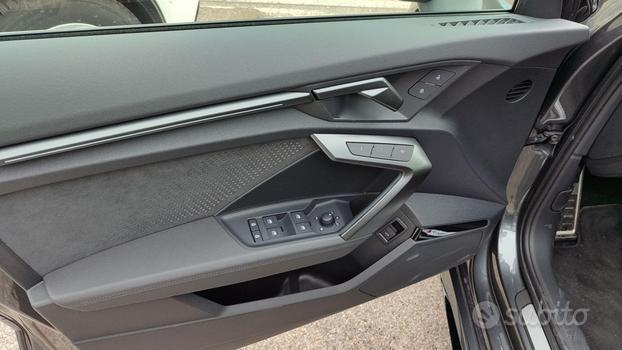 AUDI RS3 Sportback 2.5 tfsi quattro s-tronic "19