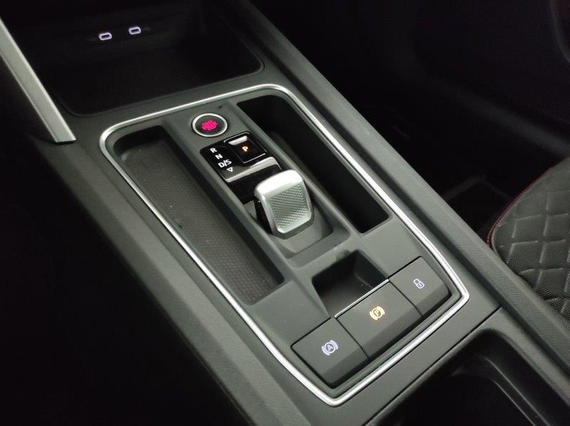 SEAT Leon 4ª serie - Leon 1.5 eTSI 150 CV DSG FR