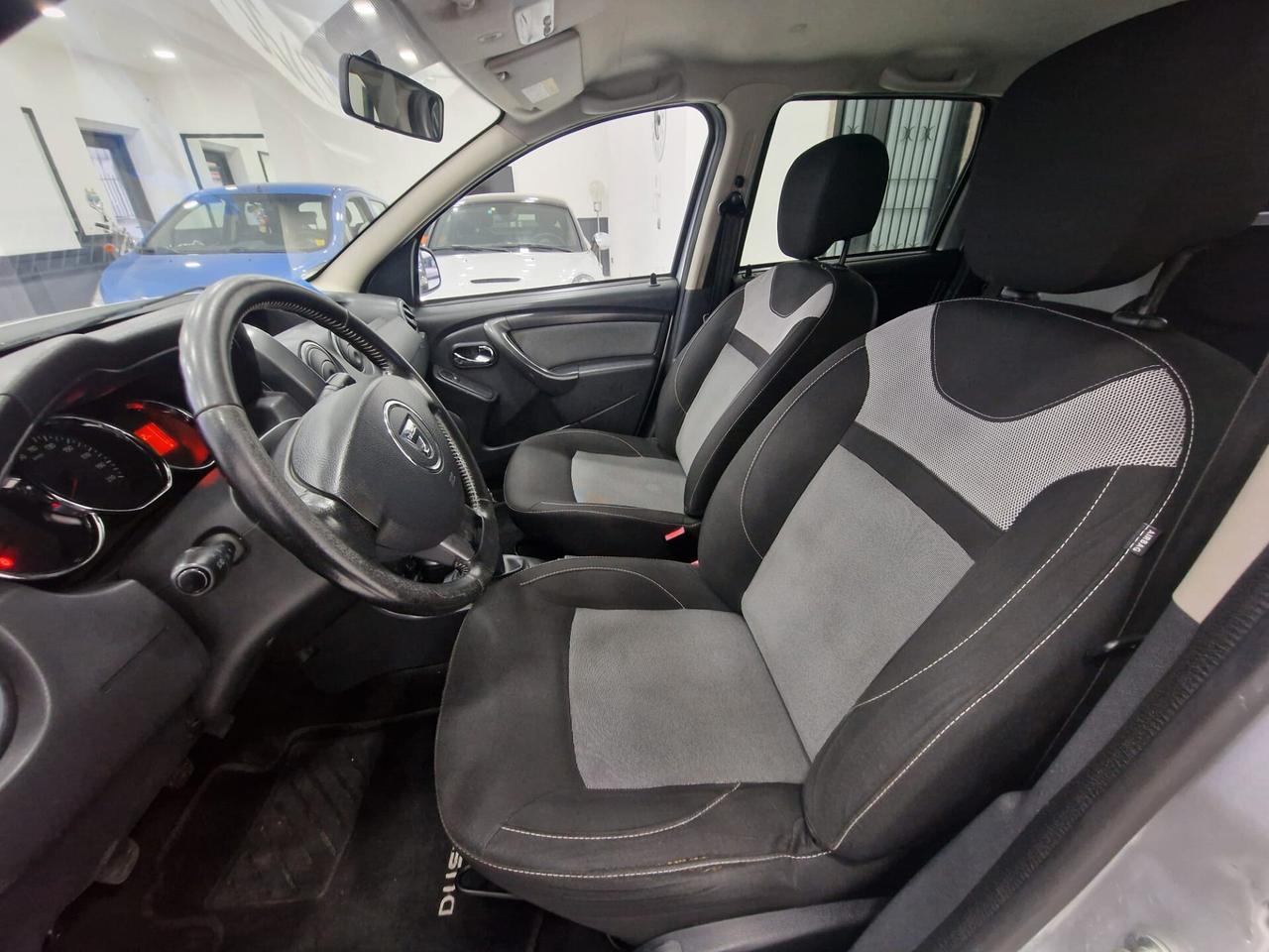 Dacia Duster 1.5 dCi 110CV. 4x4 con Gancio Traino Lauréate