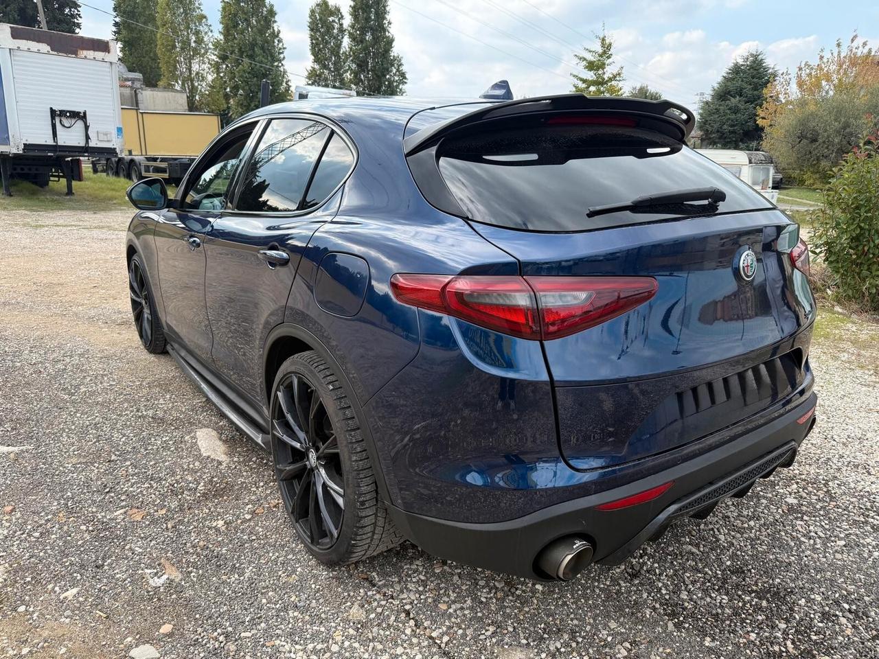 Alfa Romeo Stelvio 2.2 Turbodiesel 180 CV Super