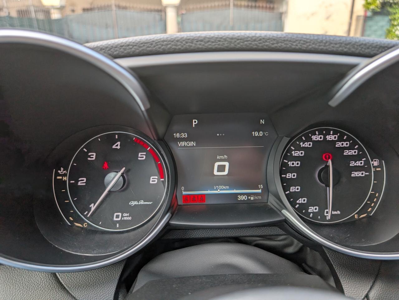 Alfa Romeo Giulia 2.2 Turbodiesel 210 CV AT8 AWD Q4 Veloce
