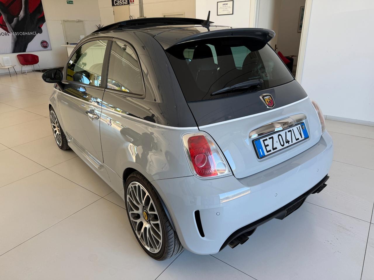 Abarth 500 1.4 Turbo T-Jet Custom