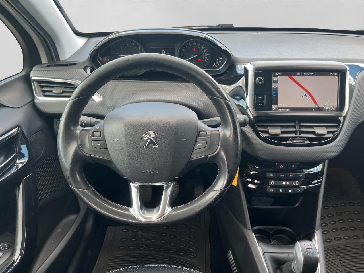 Peugeot 208 1.2 benz. Allure NEOPATENTATI COME NUOVA