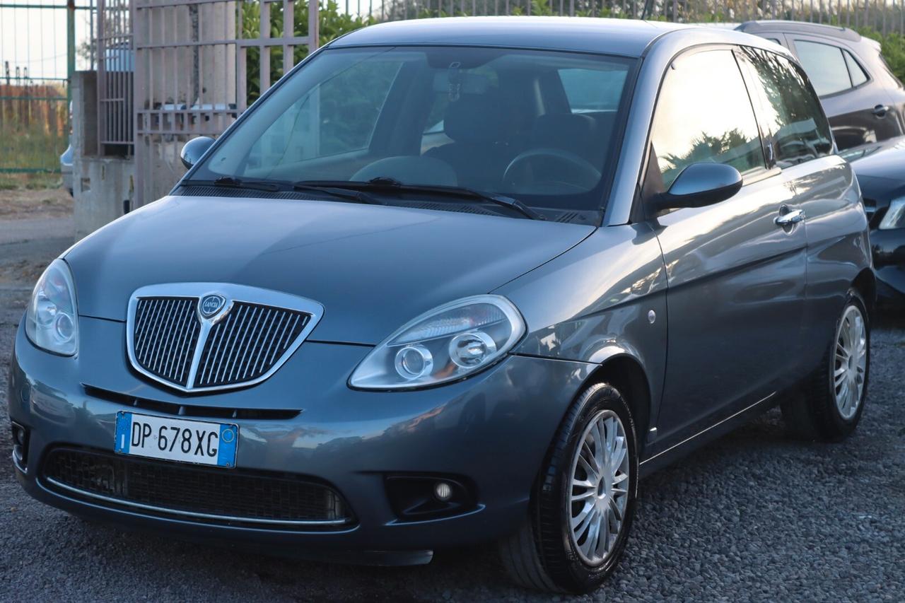 Lancia Ypsilon 1.2 Modamilano