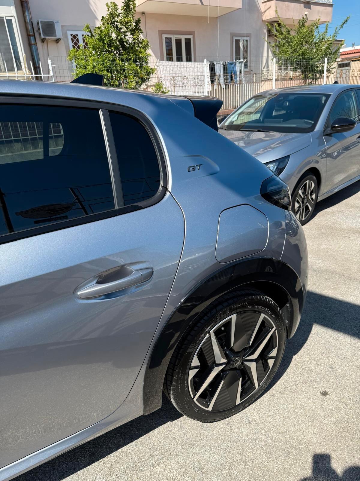 Peugeot 208 Hybrid 145 e-DCS6 GT Exclusive