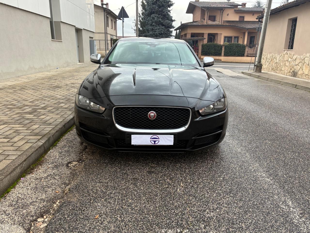 Jaguar XE 2.0 D Turbo Prestige