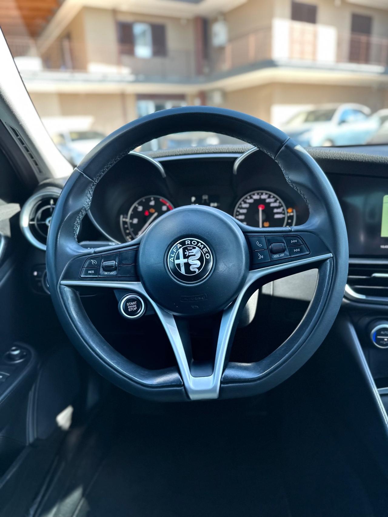 Alfa Romeo Giulia 2.2 Turbodiesel 210 CV AT8 AWD Q4 Veloce