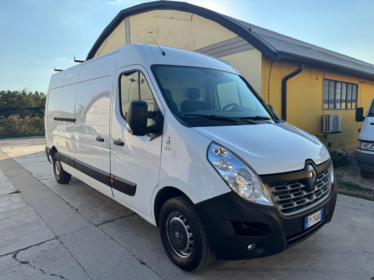 Renault Master 2.3d Passo Lungo Clima Perfetto-2015