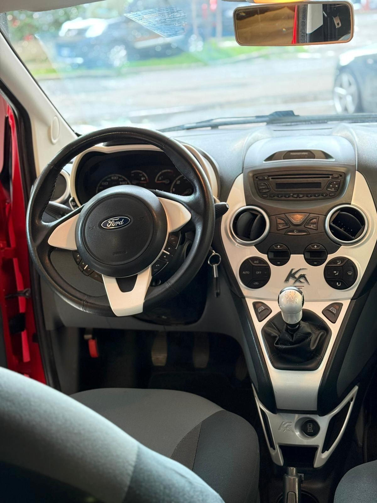 Ford Ka 1.2 8V 69 CV Black&White Edition