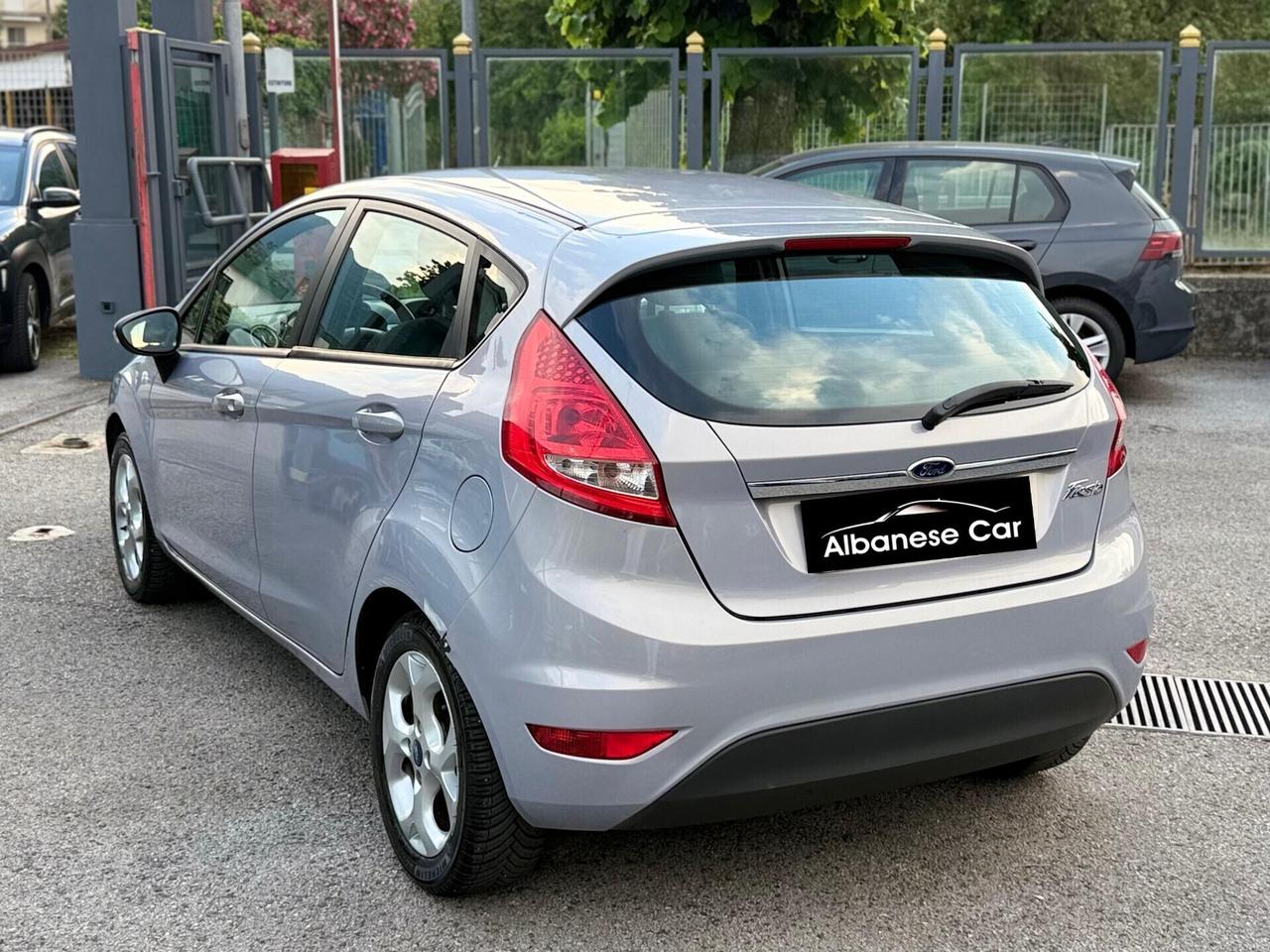 Ford Fiesta Ikon 1.4 TDCi 70CV 5 porte