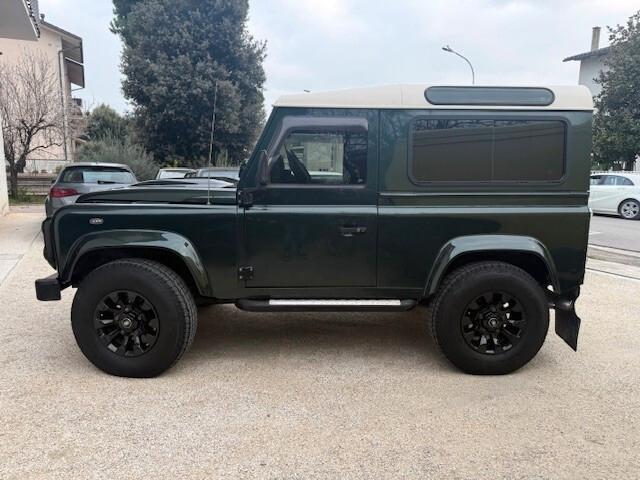 Land Rover Defender 90 2.4 TD4 Station Wagon E