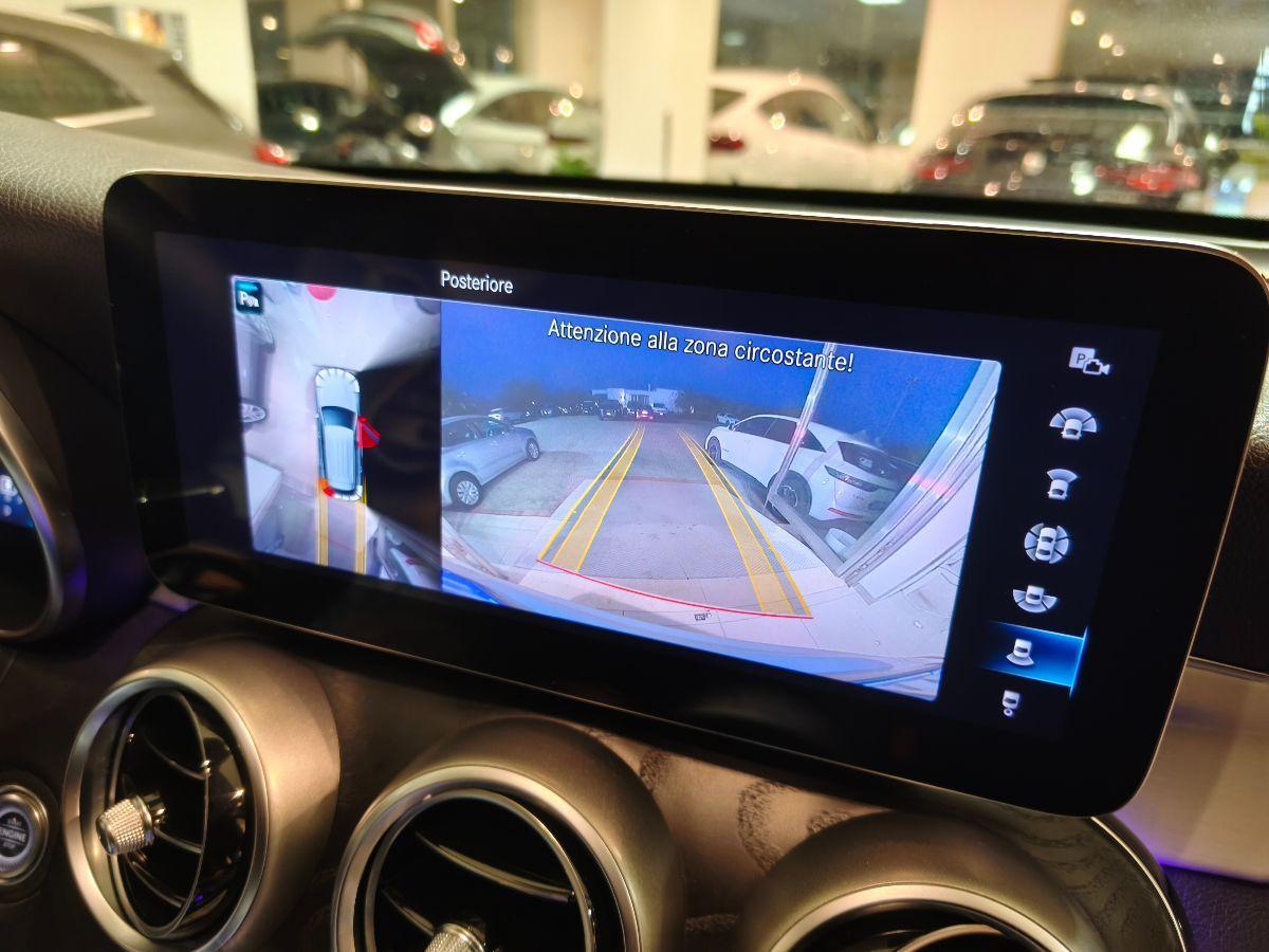 MERCEDES GLC 220 d 4Matic Premium Plus AMG Luci Ambient Gancio