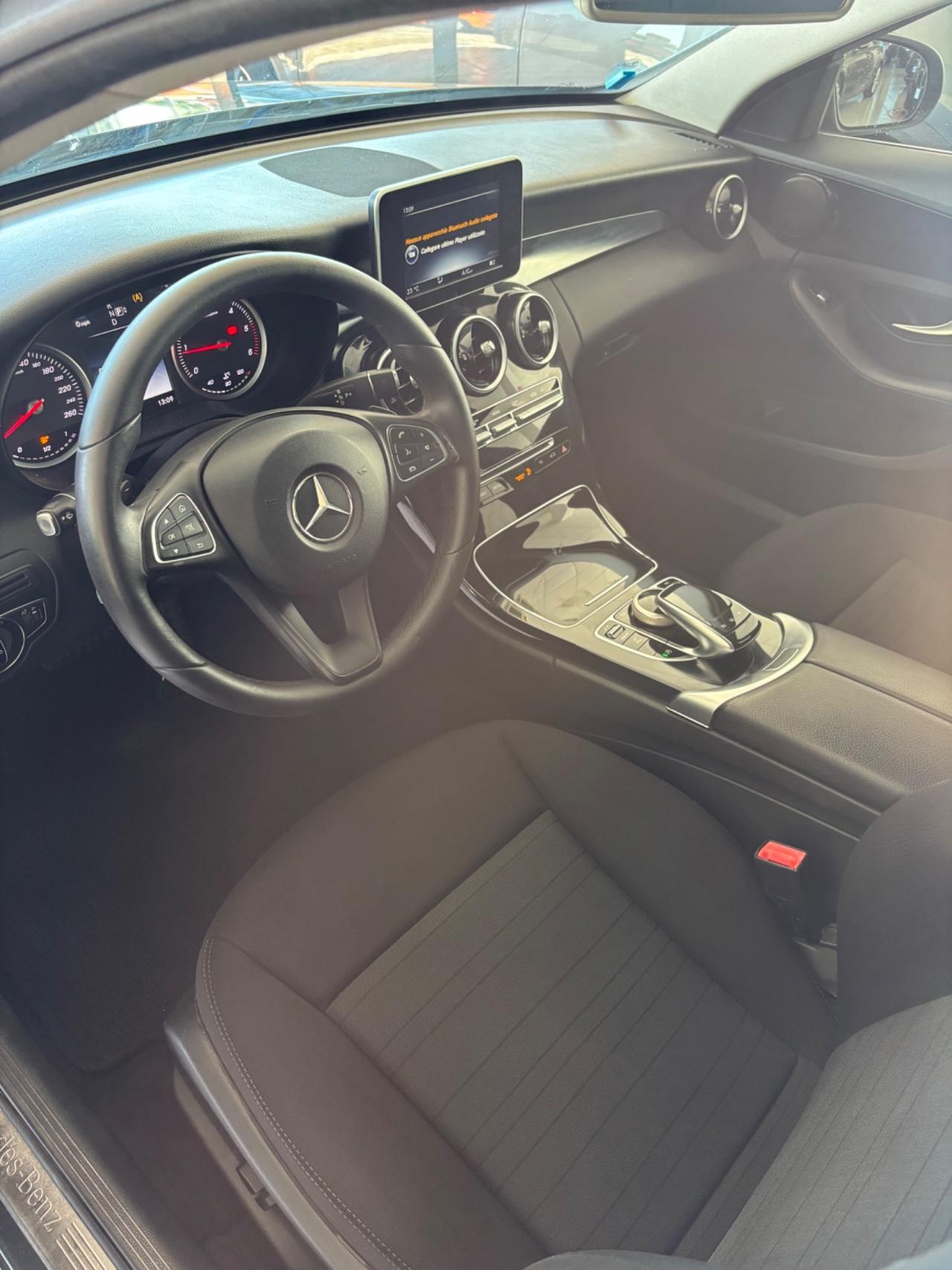 Mercedes-benz C 180 d Auto Premium Plus