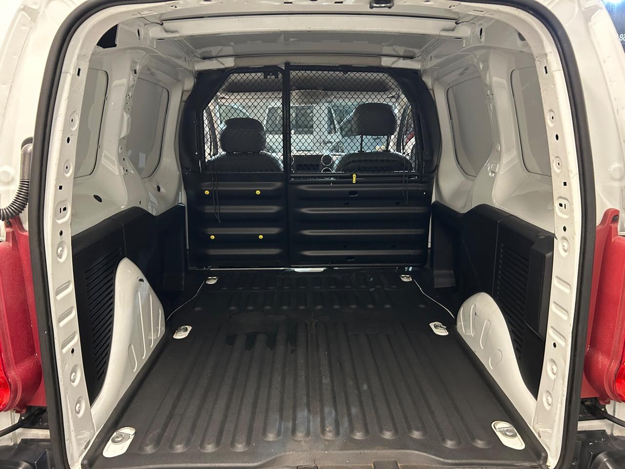 Peugeot partner 1.6hdi 66kw 2011