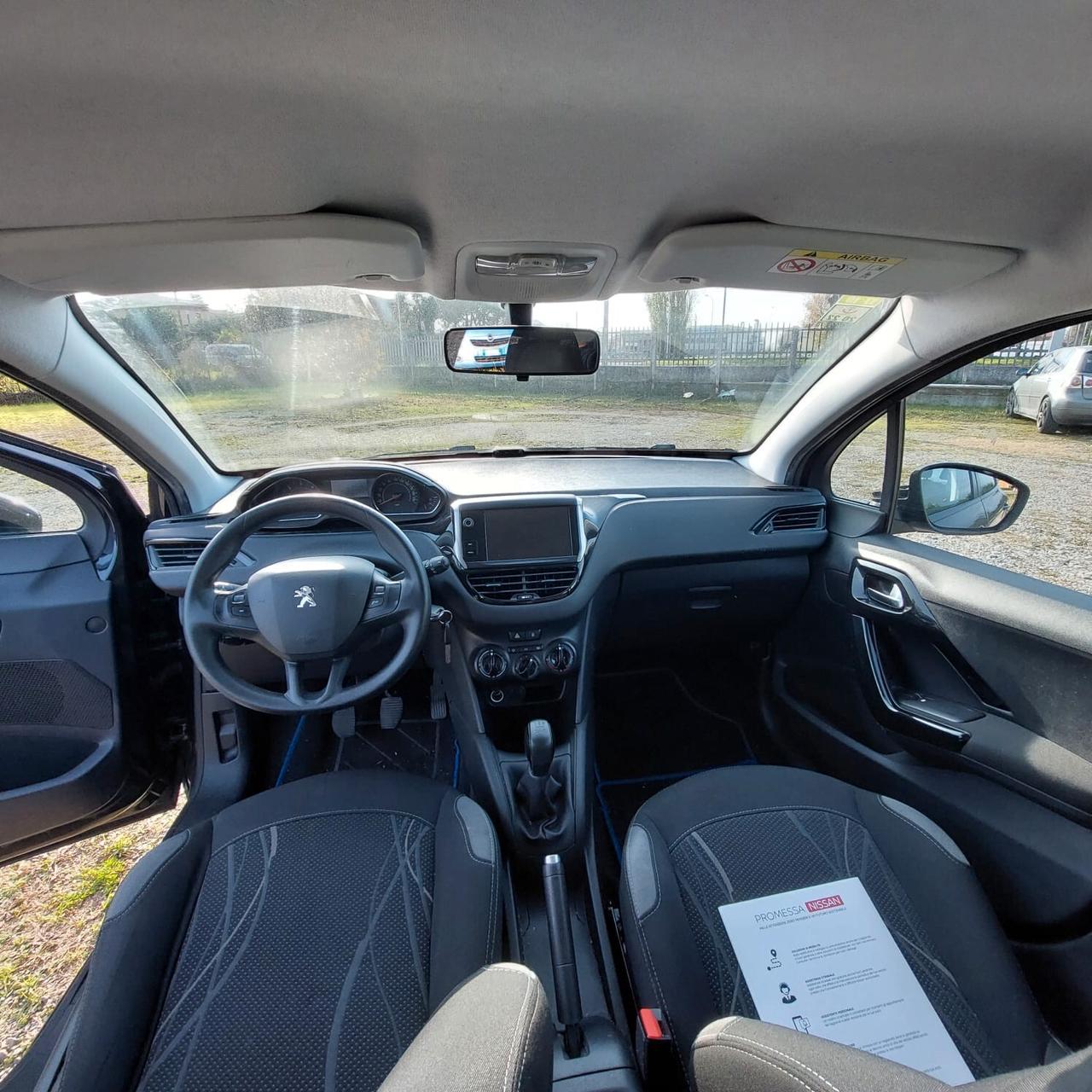 Peugeot 208 1.4 HDi 68 CV 5 porte Allure