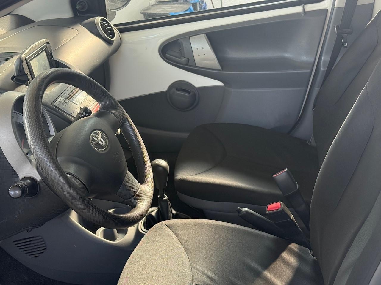 Toyota Aygo 1.0 12V VVT-i 5 porte Sol Connect