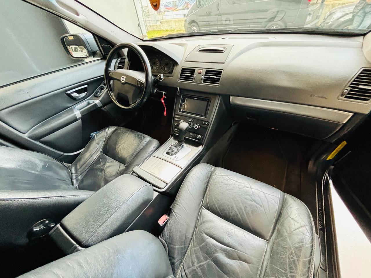 Volvo XC 90 XC90 2.4 D5 185 CV aut. AWD Executive