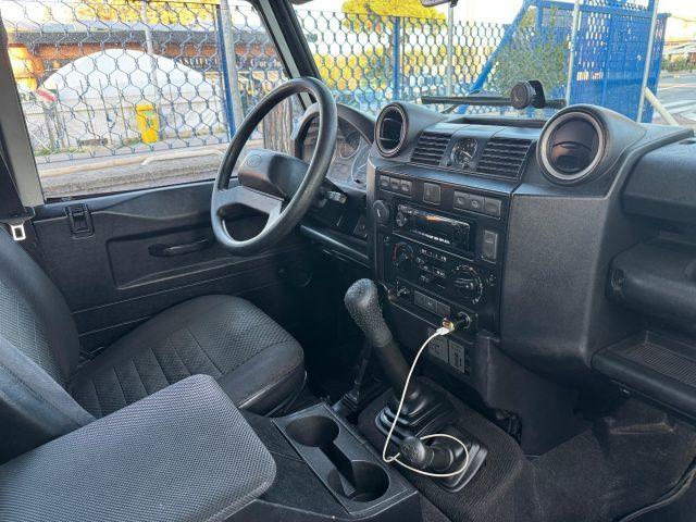 LAND ROVER Defender 110 2.4 TD4 Station Wagon SE