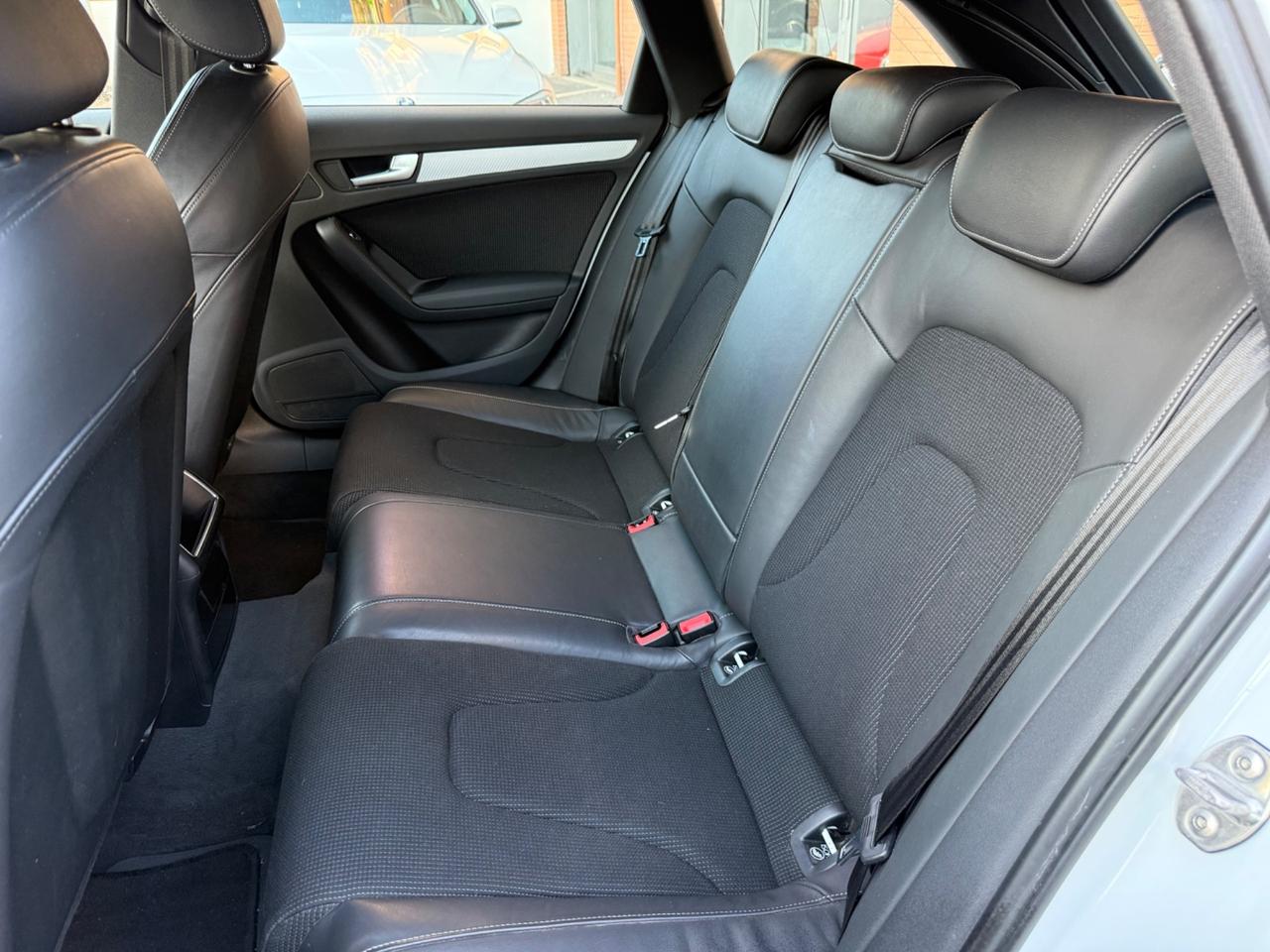 Audi A4 Avant 2.0TDI 177CV mult. S line - UNIPRO’ !!