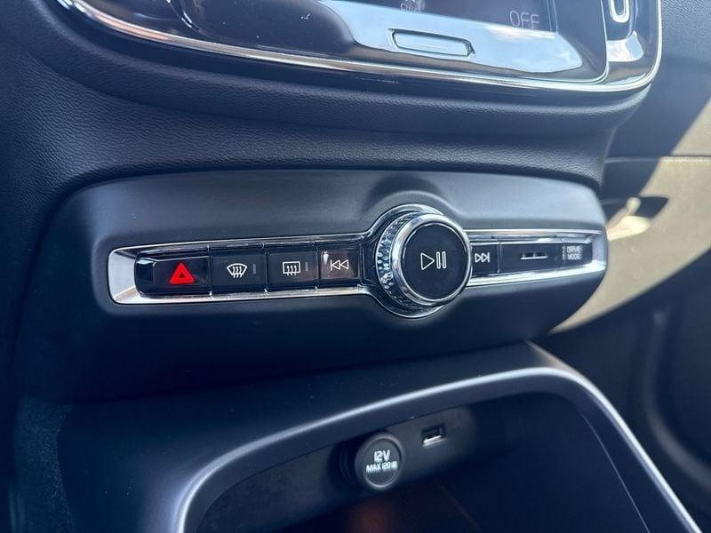 Volvo XC40 2.0 t4 Momentum geartronic my20